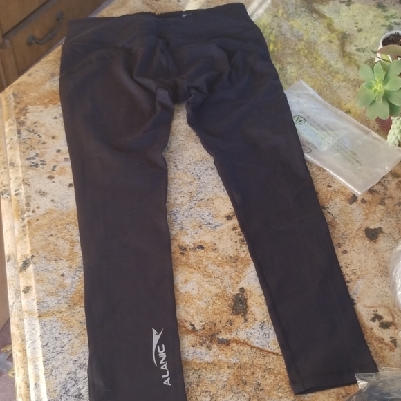 Pants - Picture 3 of 5